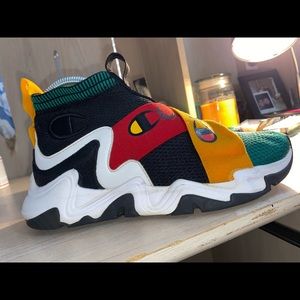 Champion shoes. Great pair. No tears!!! Size 6.5y/8 women’s.